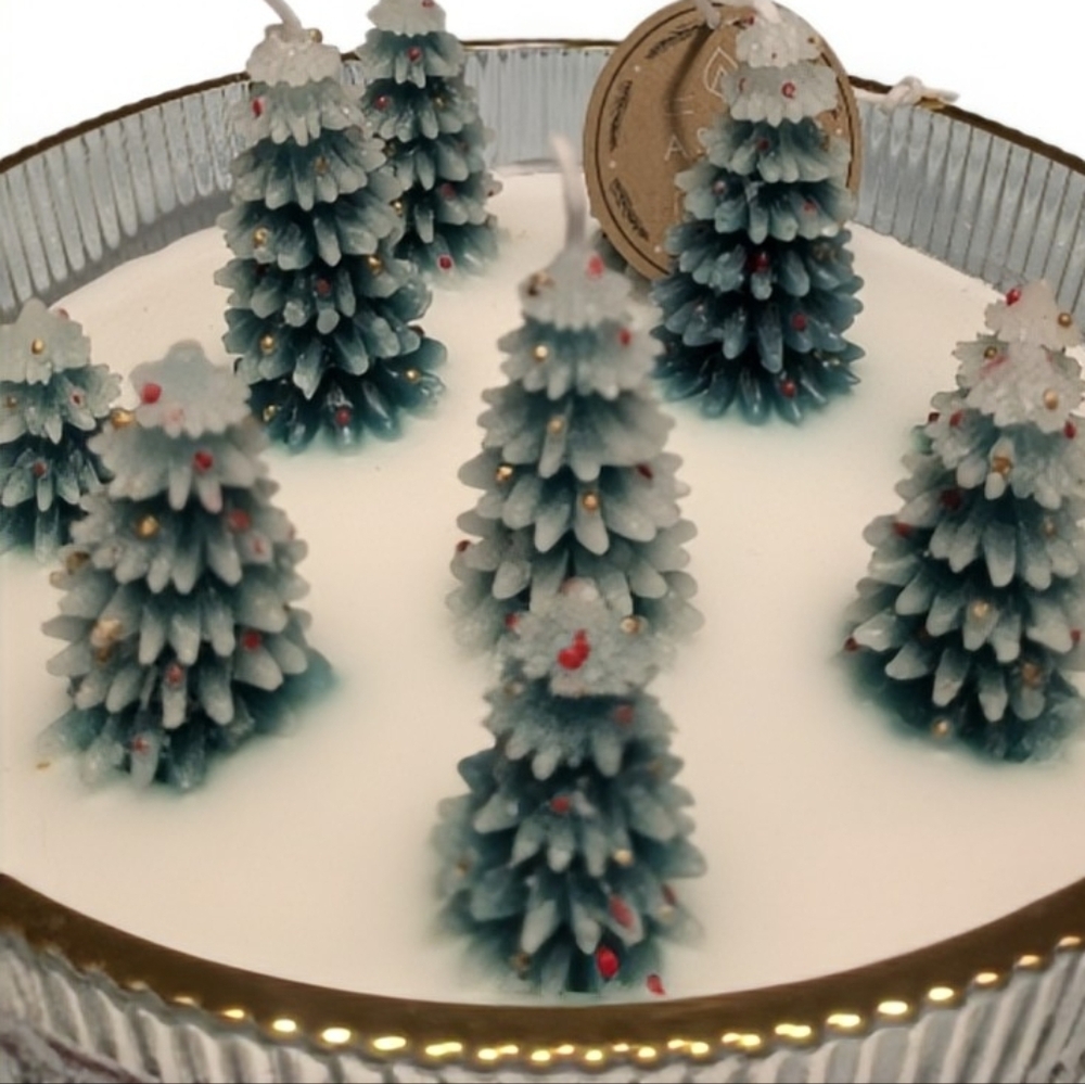 NEW ASPEN Winter Forest Christmas Tree Candle - Picture 3 of 7